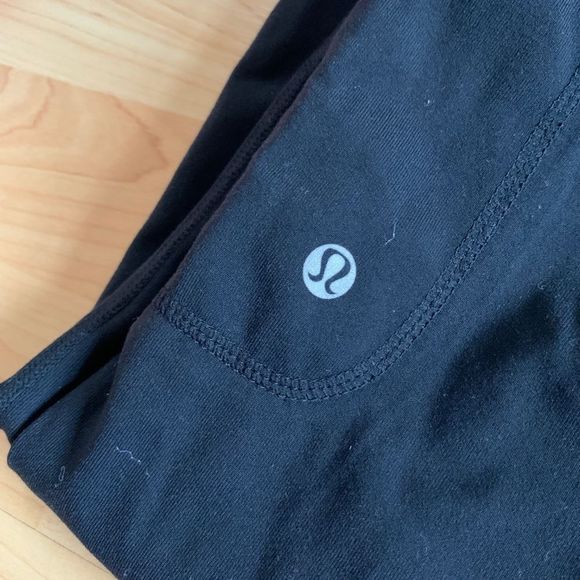 Lululemon yoga pants - Picture 8 of 10